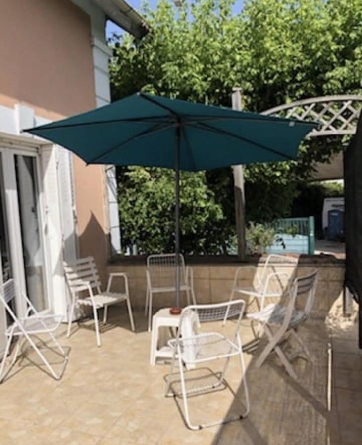 Residence Banlieue Parisienne Neuilly Buitenkant foto